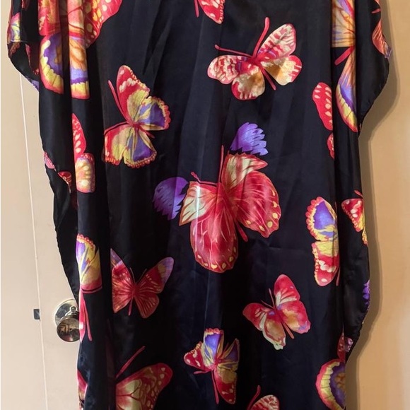 Colorful Butterfly Print Kaftan- Winlar - Picture 2 of 3
